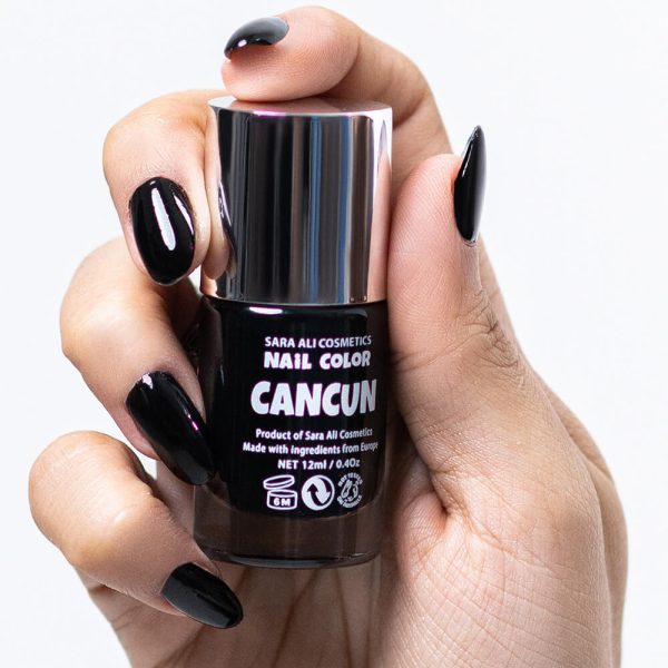 CANCUN - Monochrome Black Nail Color